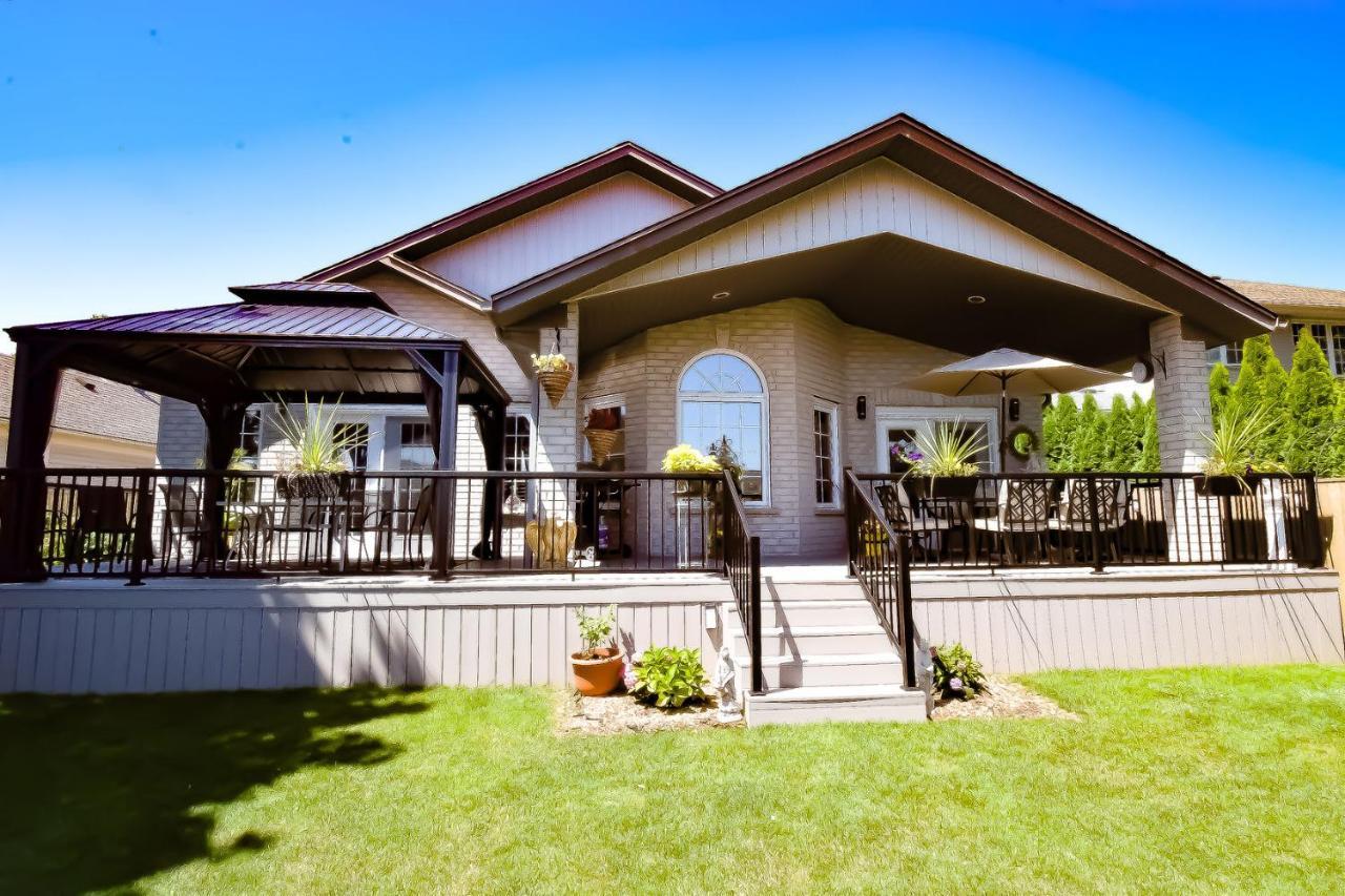Graystone Bed & Breakfast Ниагара-он-те-Лейк Экстерьер фото
